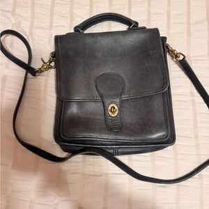 Vintage! Coach! Black Leather Crossbody Bag